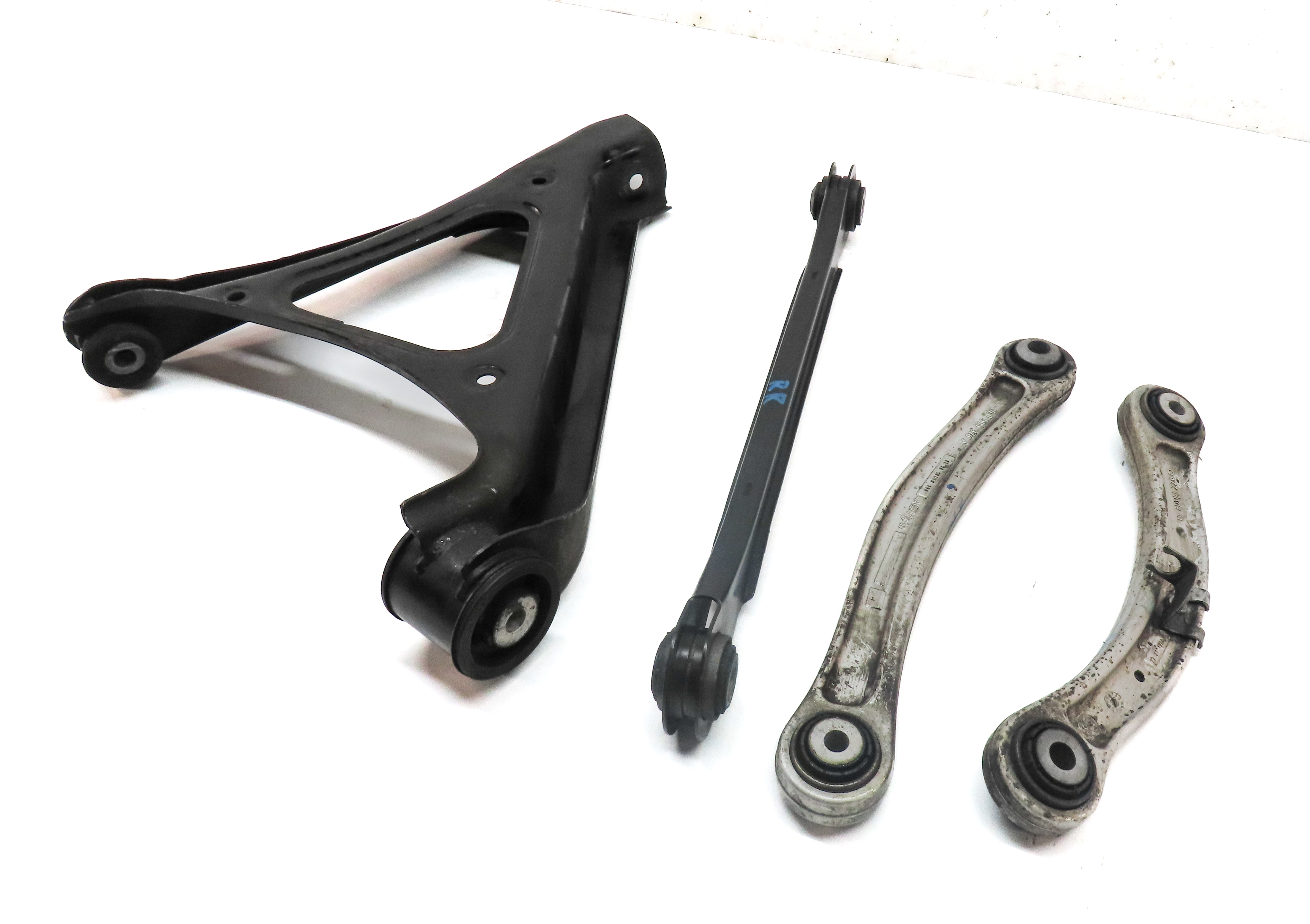 2011-2015 PORSCHE CAYENNE (958) RIGHT PASSENGER REAR CONTROL ARM SET — exact item pictured